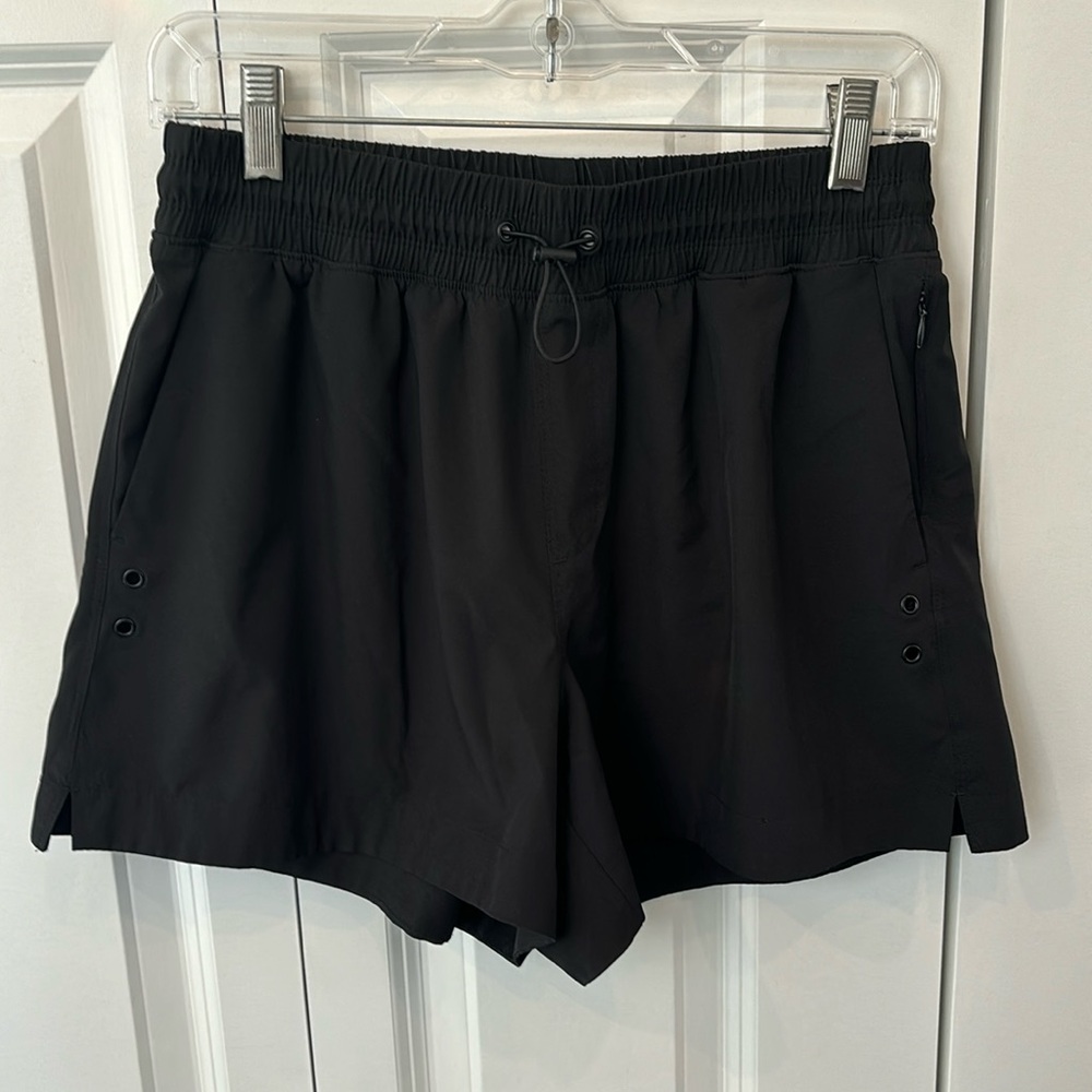 Old Navy stretch tech quick dry shorts